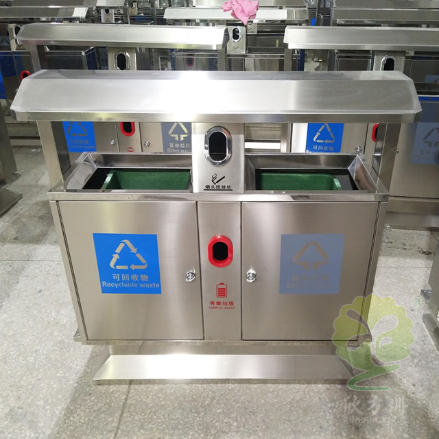 小區(qū)常用兩分類不銹鋼垃圾箱