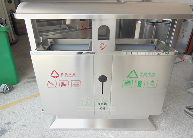 不銹鋼環(huán)衛(wèi)垃圾桶圖片