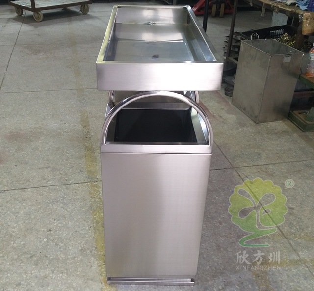 綠化養(yǎng)花分類不銹鋼垃圾箱