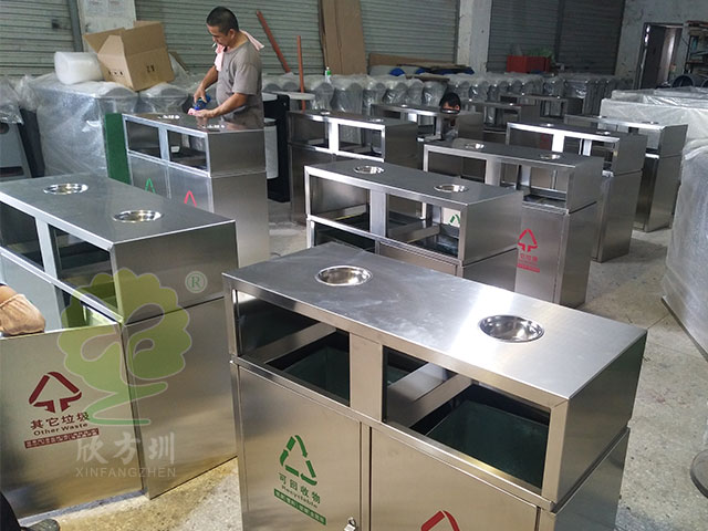 簡潔戶外分類不銹鋼垃圾箱