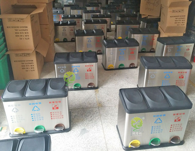 腳踏式不銹鋼三分類垃圾桶