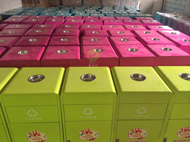 戶外景區方形鋼制垃圾箱
