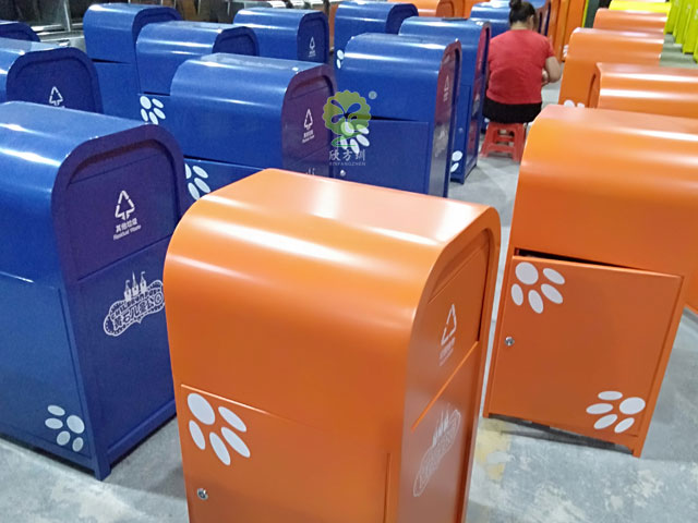 戶外景區方形鋼制垃圾箱