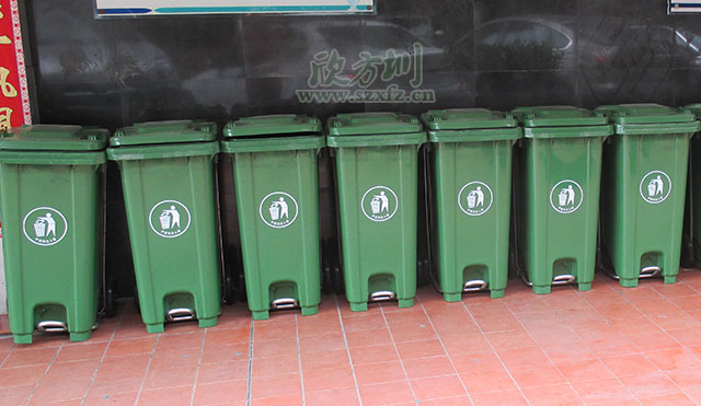 小區環衛塑料垃圾桶