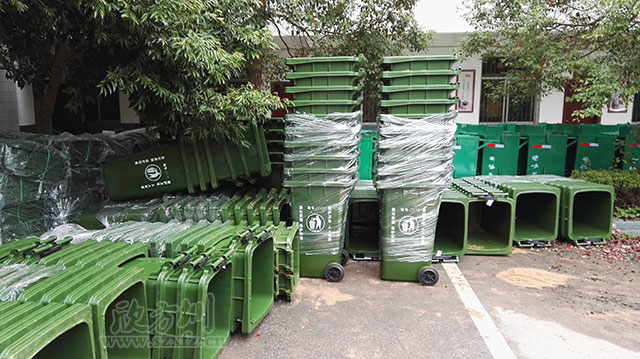 街道塑料垃圾桶 街道塑料垃圾桶